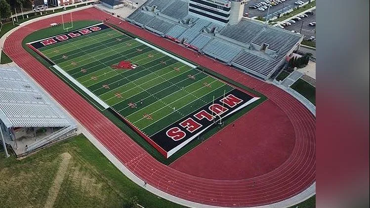 Central Missouri track & field records strong finishes at Bearcat Invitational