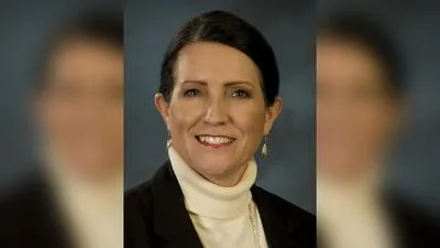 Medium g3cbdkm3pxt0m668raexeuudk0t4