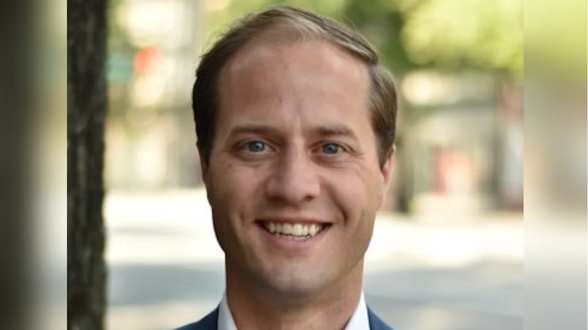 Mark Earley's tweets highlight campaign themes amid Virginia elections