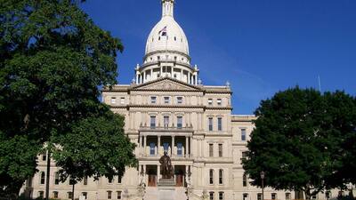Medium michigan capitol