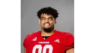 Medium 37185542 6428 4542 b126 3371351696d8