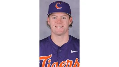 Medium c1faf264 1f0d 4dfc a0c3 c283f2c2371a