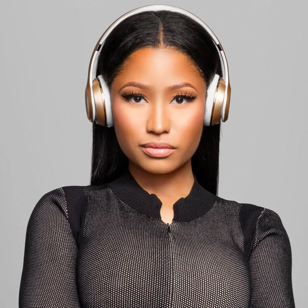 Nicki Minaj headphones