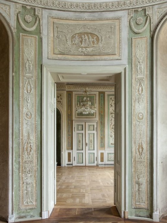 Palais Lichtenau Enfilade II...