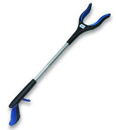 Arm extender for feeding through fences