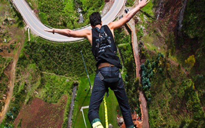 Bungee Jumping en Cusco / / Joinnus