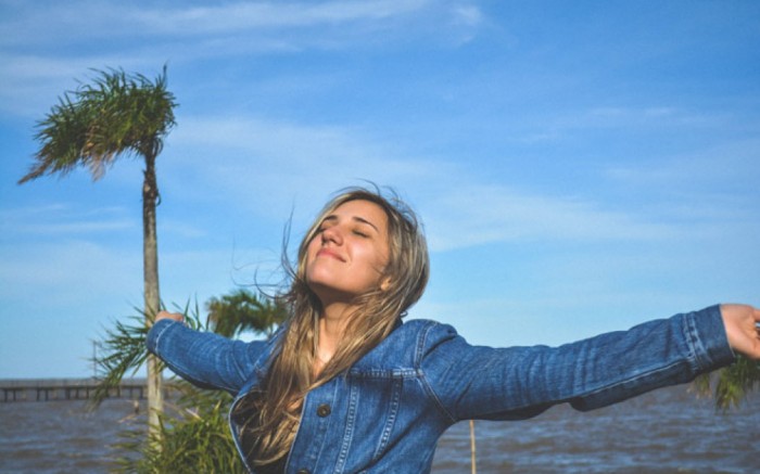 Activándote para vivir sano y feliz / / Joinnus