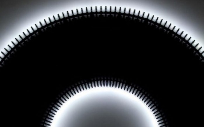 Exposición: "Laberinto de Luz y emociones"