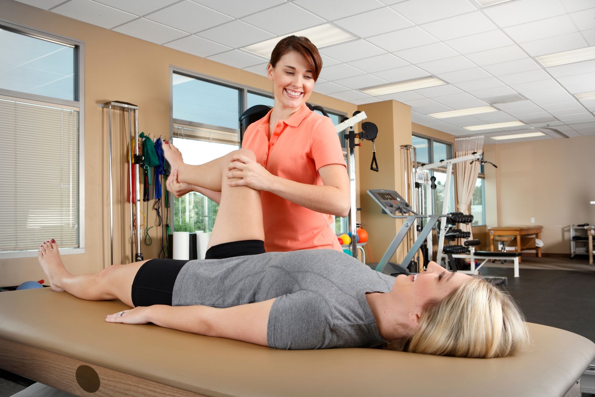 How does joint mobilization help alleviate chronic pain in patients with osteoarthritis?