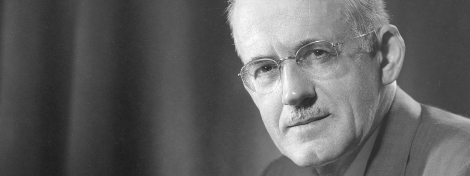 10 A.W. Tozer Quotes on Confronting Cafeteria-Style 