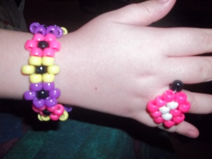 Flower cuff & heart ring by CosmickAcid Kandi Photos on Kandi Patterns