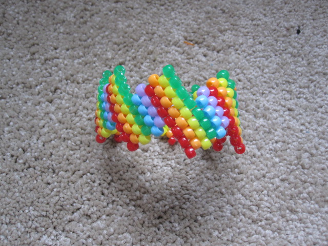 ZigZag cuff by CompulsiveColorer - Kandi Photos on Kandi Patterns