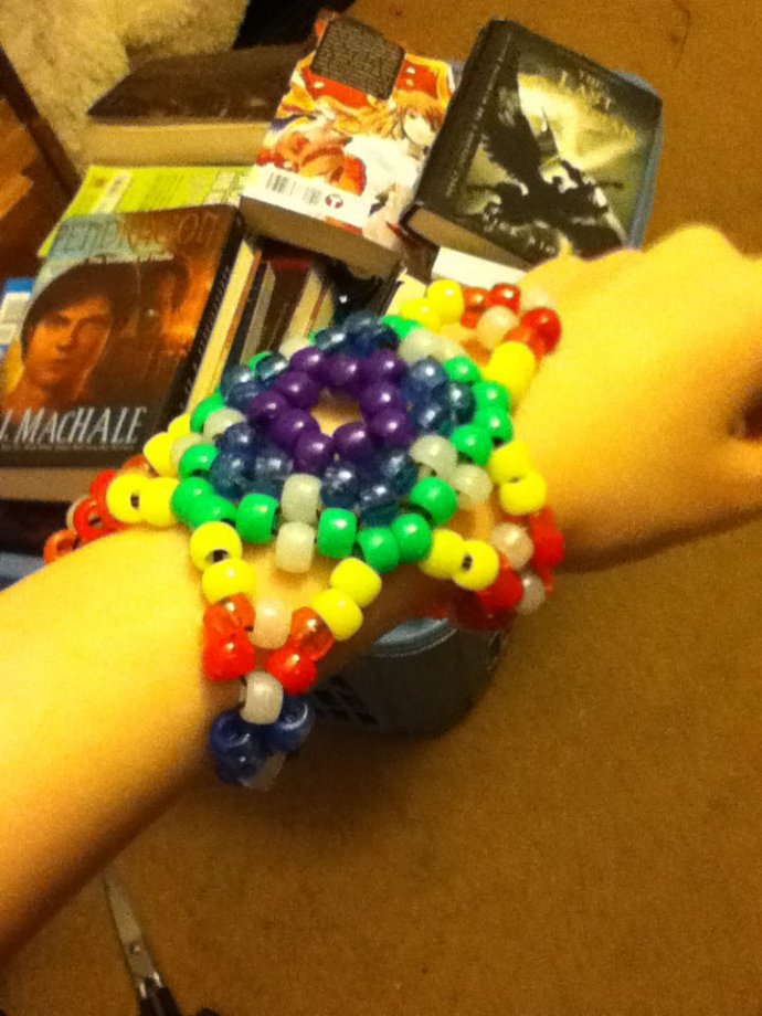 Star Cuff by solitaryumbreon7 Kandi Photos on Kandi Patterns