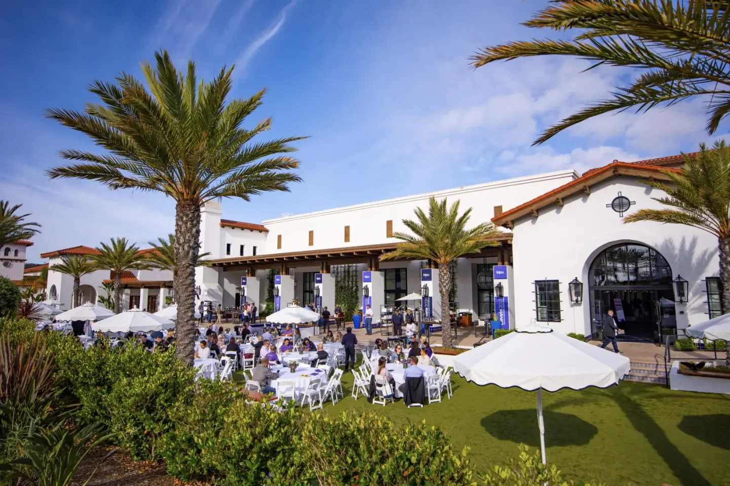 outdoor-reception.webp