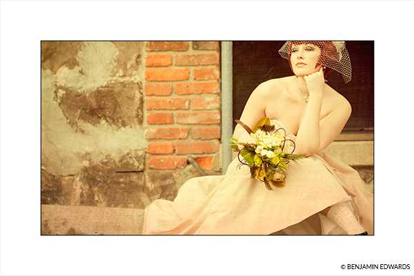 Inside Stroker white with black key