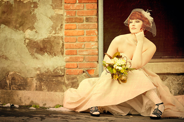 Inside Stroker white with black key