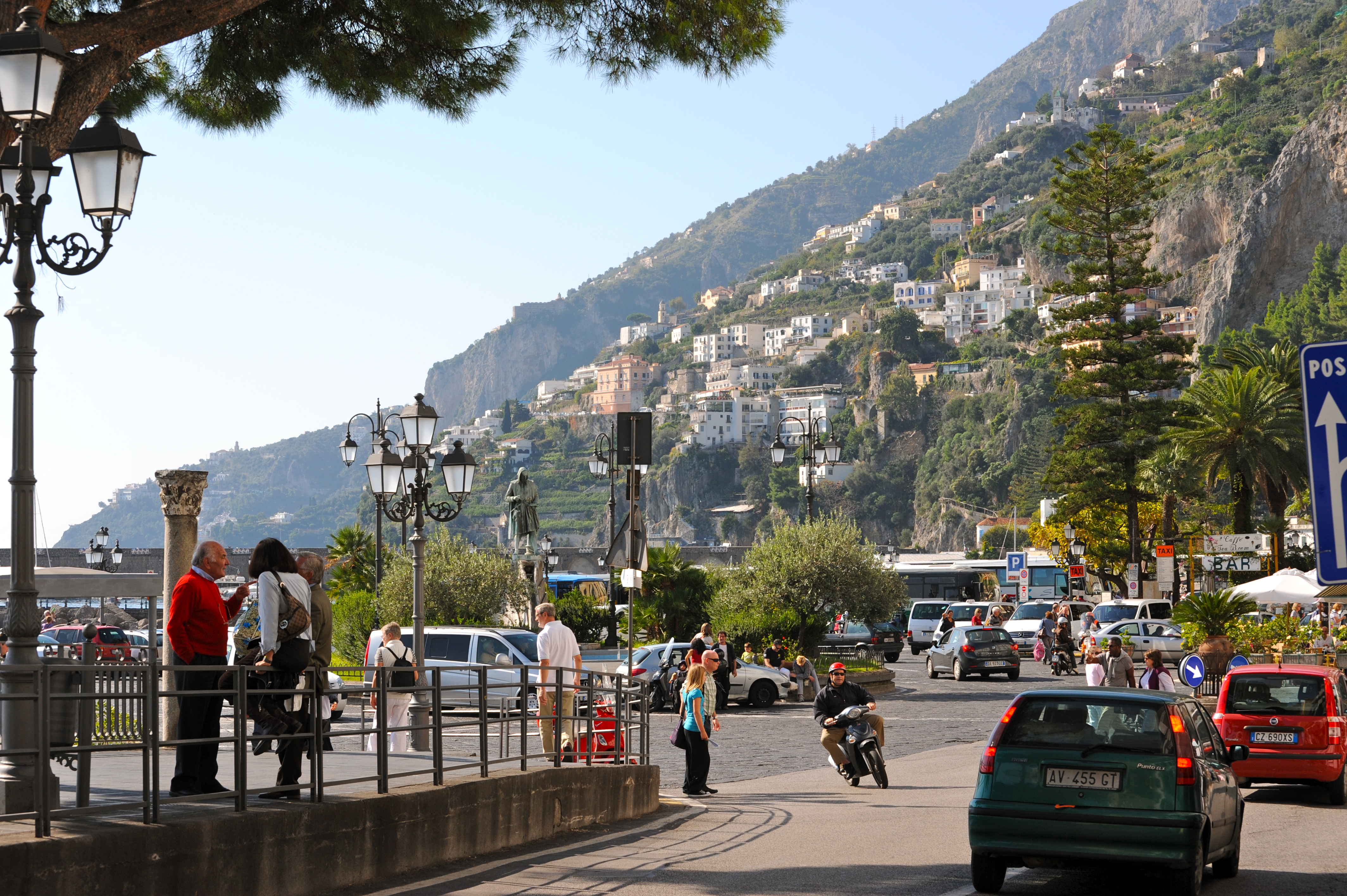 DSC_4711 Street, hillside scene; Amalfi, Italy