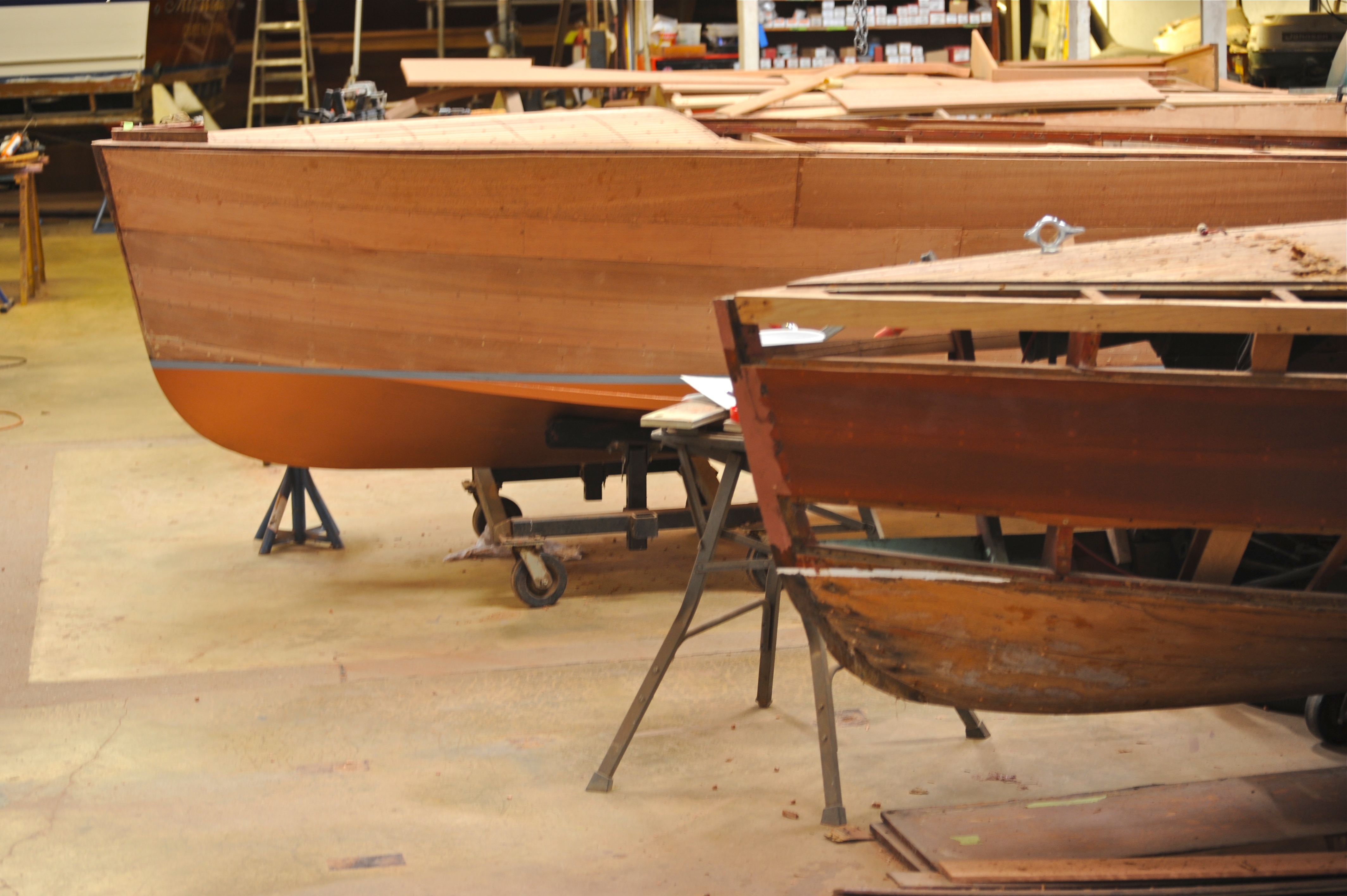 DSC_2980 Stages; ChrisCraft boats on their way back; Wooden Boat
