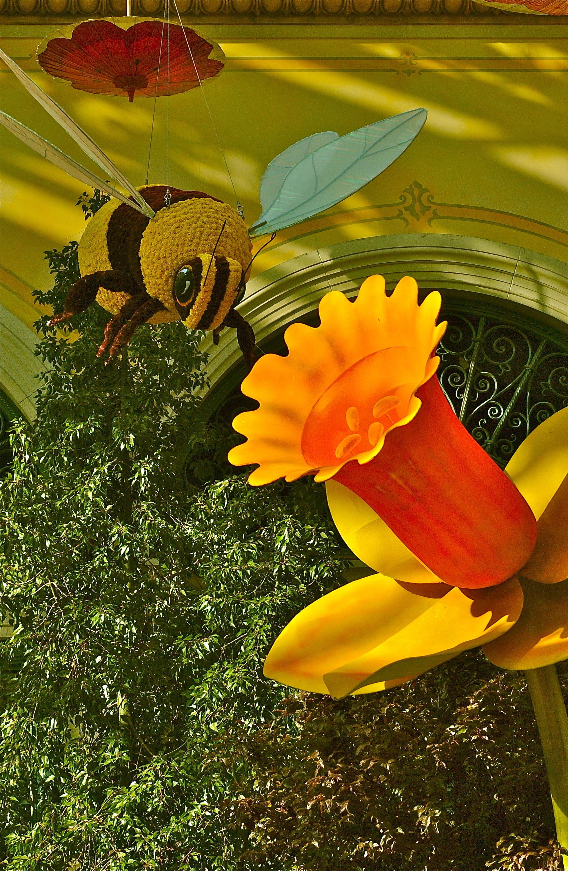 DSC_0101 On the approach; Hotel Bellagio flower show; Las Vegas, Nevada