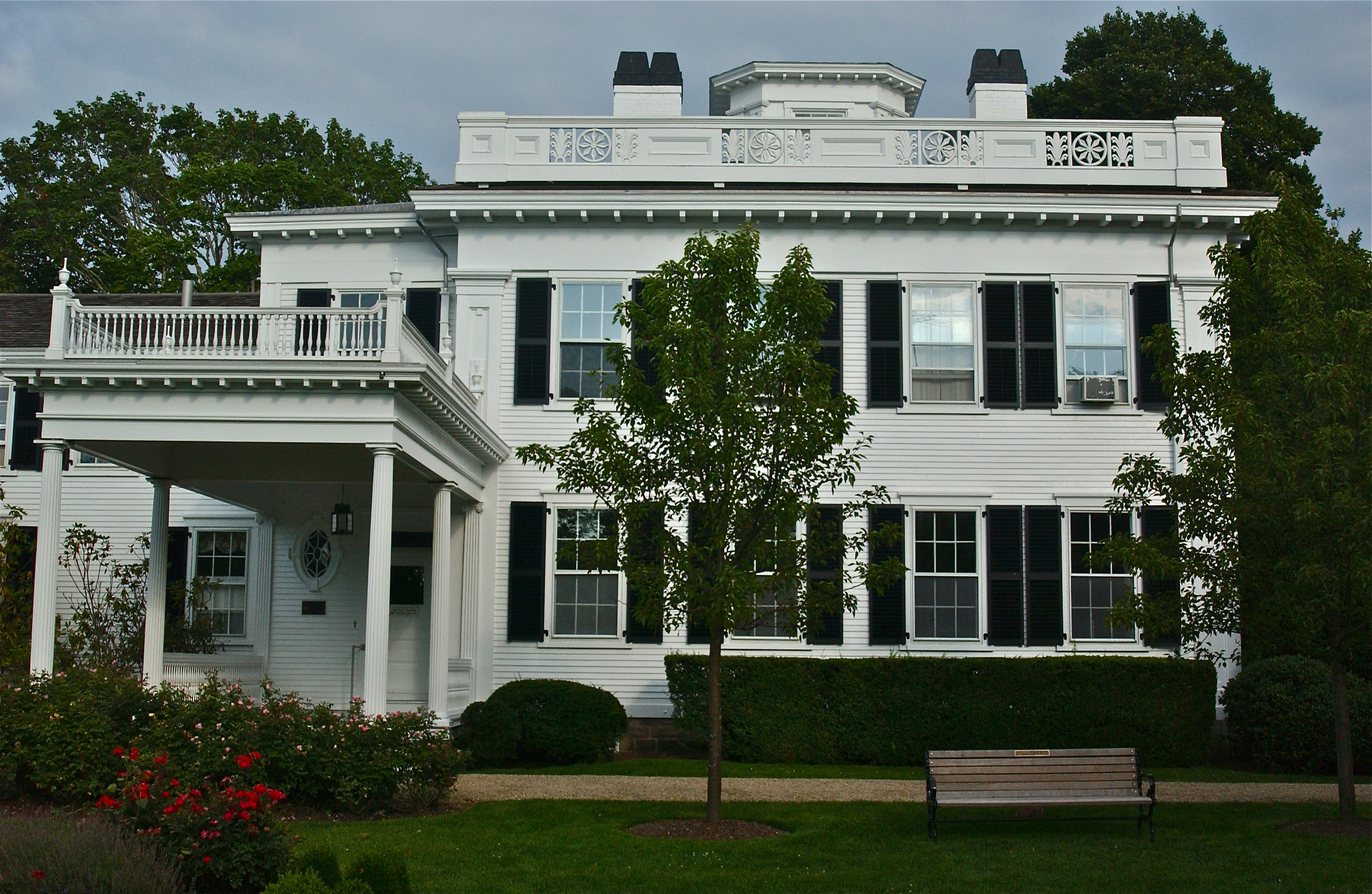 DSC_0517 Side view; Captain Daniel Fisher House; Edgartown, Martha’s Vineyard, Massachusetts, USA
