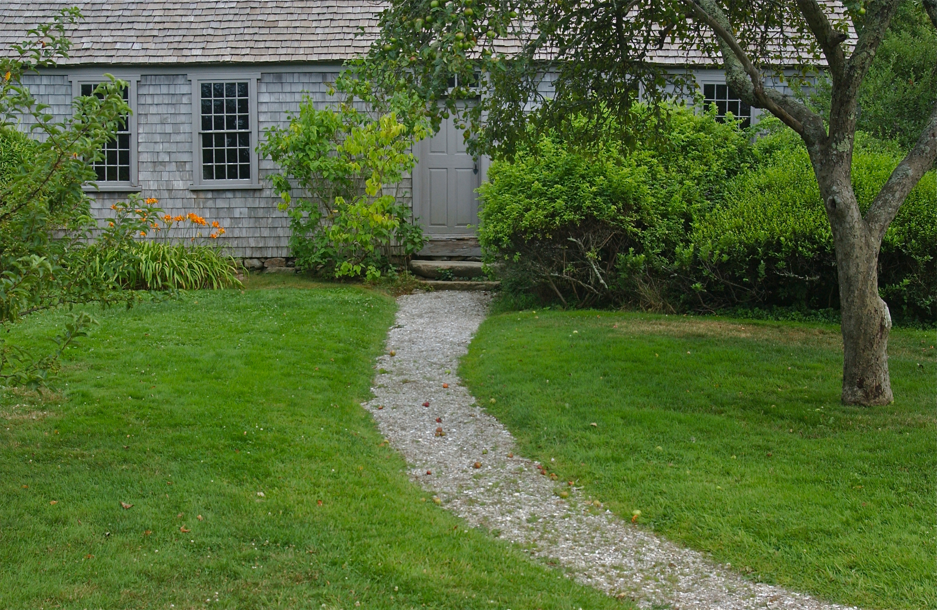 DSC_0434 Vincent House on the grounds of the Captain Daniel Fisher