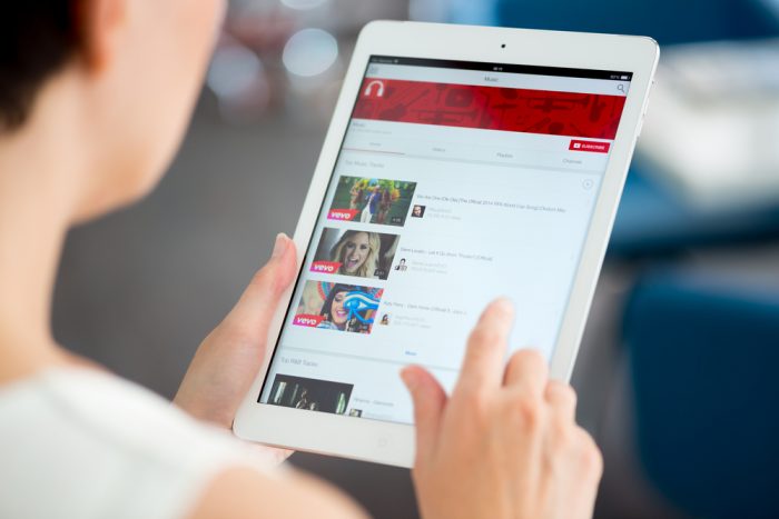 Como divulgar o canal do YouTube? 15 Dicas para crescer inscritos