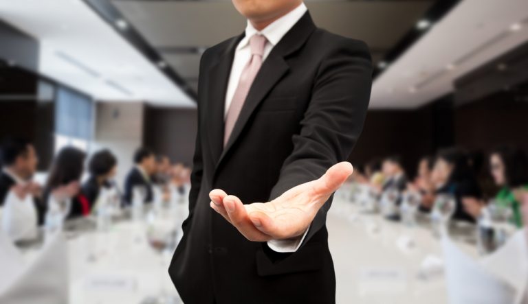O que é CEO: o que faz características importantes e exemplos Klickpages