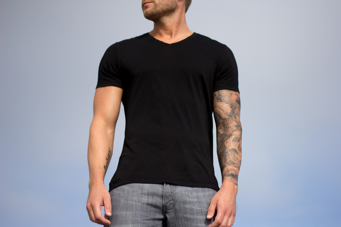 Pistol Lake - V-neck