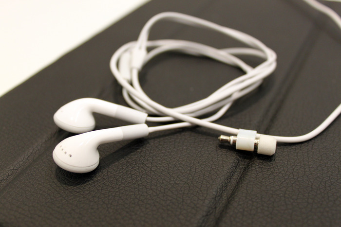 myLED headphone clip
