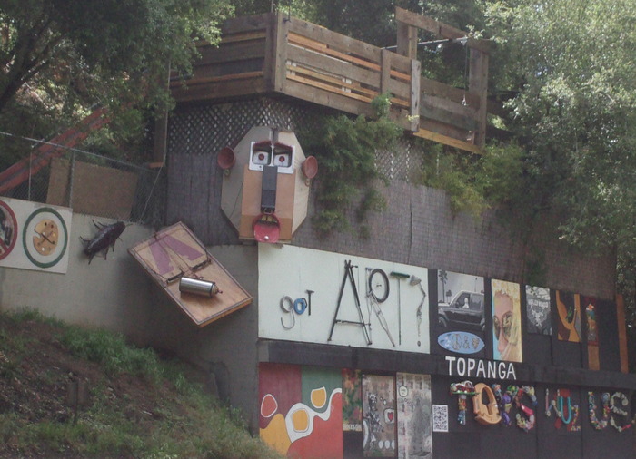 Street level view, southbound CA 27, 7 miles to the Pacific Ocean!