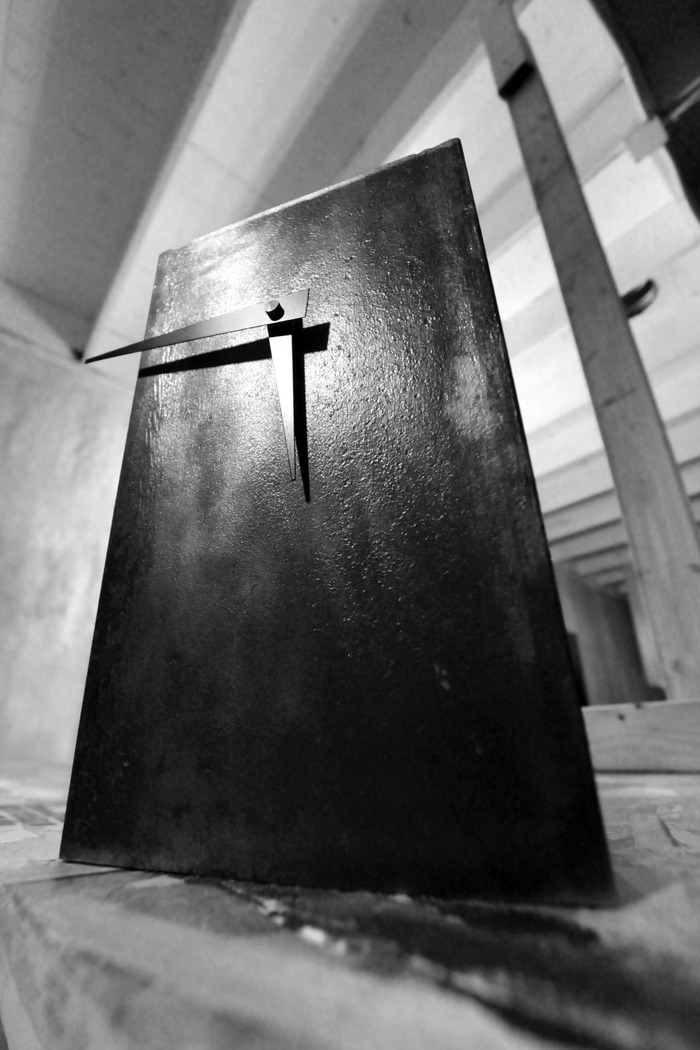 The Beast - 12" x 6" x 4" - About 8lbs.