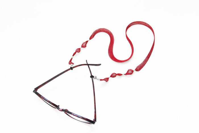 CREITA: A single piece to create a number of looks by ...