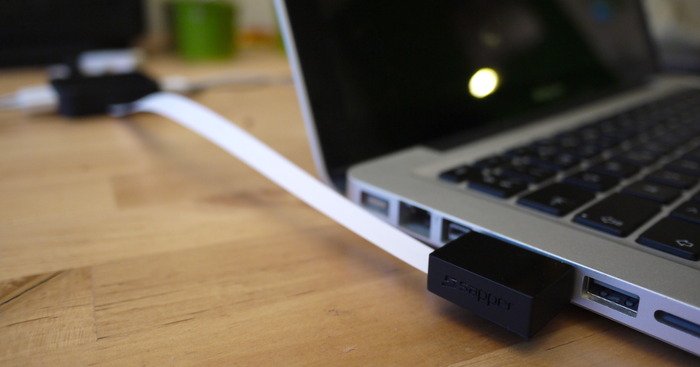 Final MacDock Setup, all your cables will fade in the back.