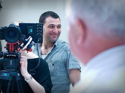 f64dc6e826f3e569d14b648d538cdbef_large.jpg?1372002  389