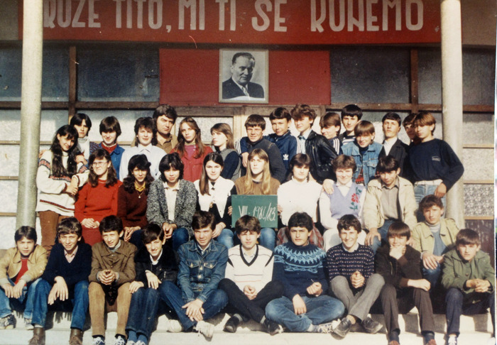 My mixed school class of Serbs and Muslims. We all look the same.