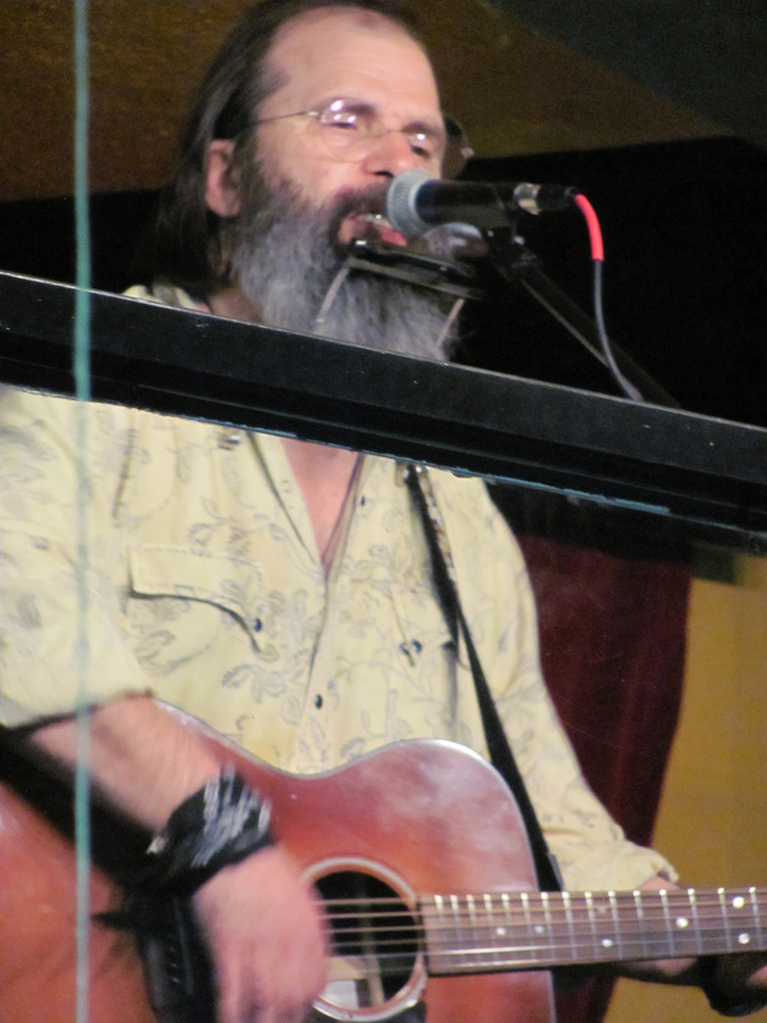 Steve Earle In-store Performance