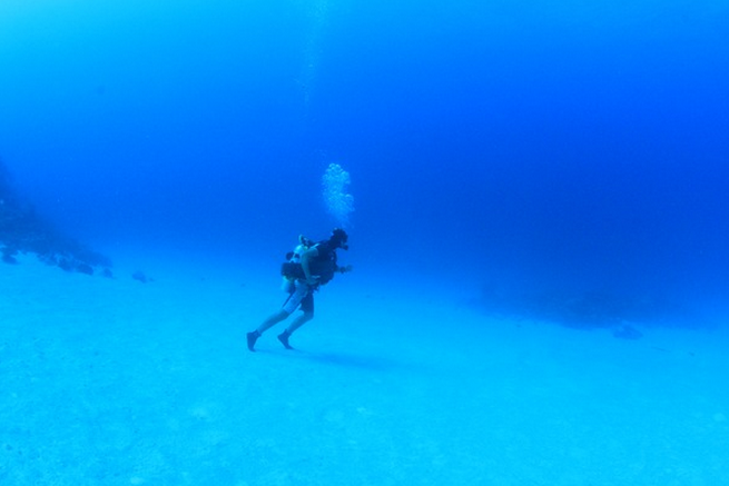 You can`t take your phone under water