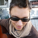 Guitarclose.medium