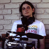 Annie_profile_elvisshirt2000.medium