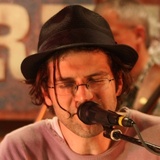 Tombistrocloseup.medium