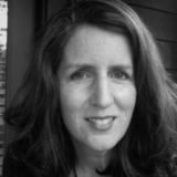 Headshot_smile_bw.medium
