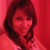 Shaz%20red.web.medium