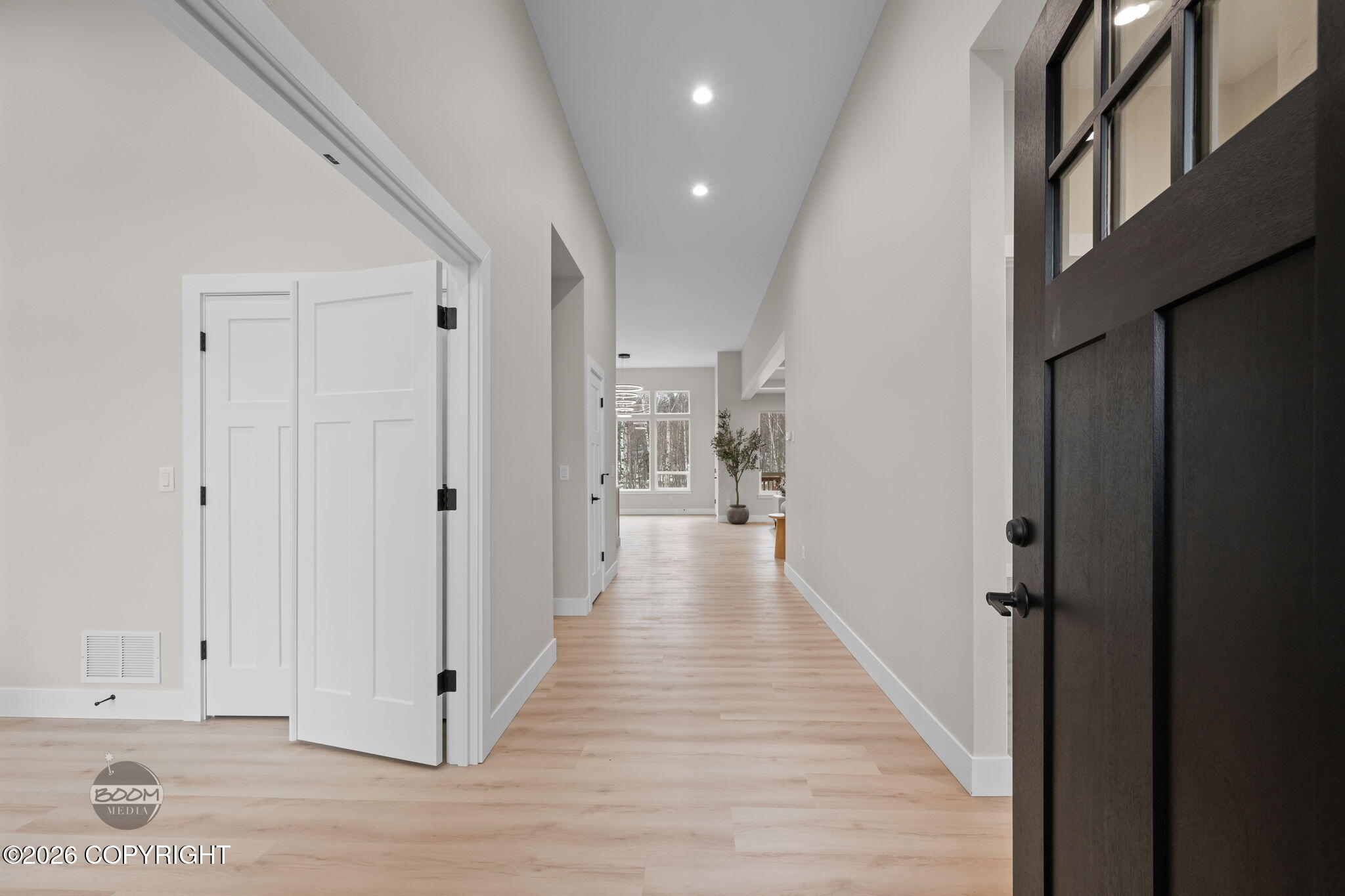 See full size image and slideshow Thumbnail 3