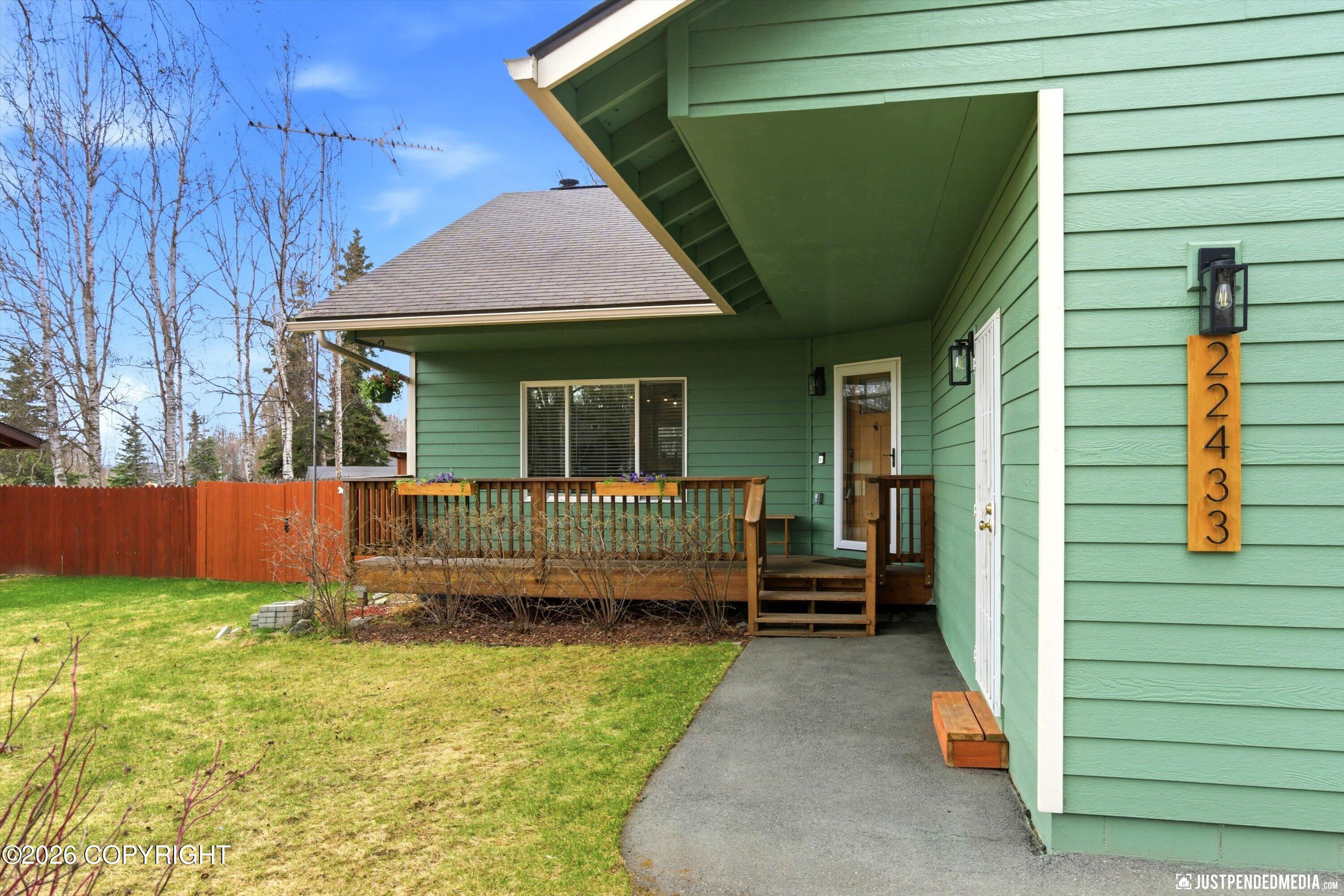 See full size image and slideshow Thumbnail 3