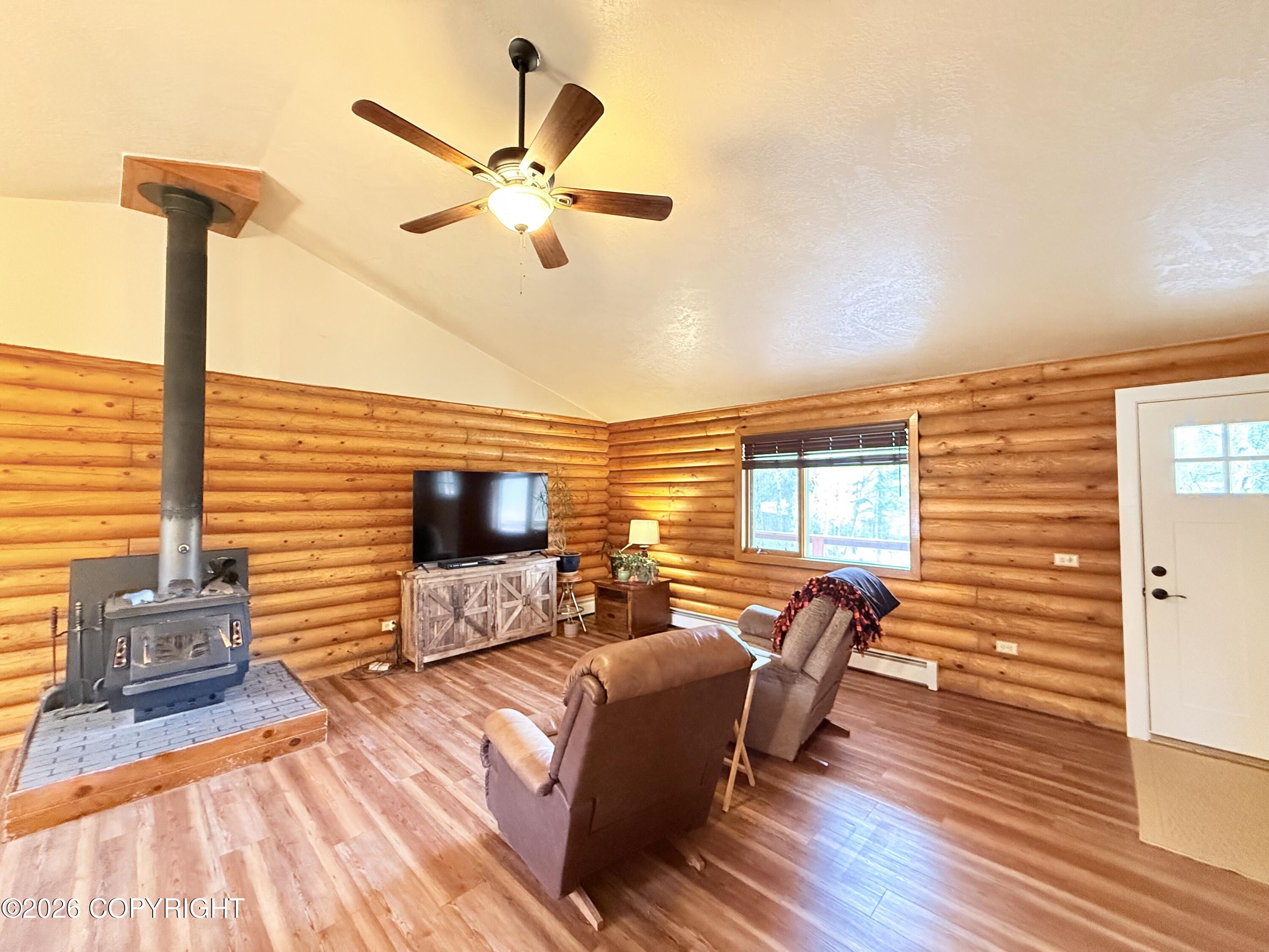 See full size image and slideshow Thumbnail 3