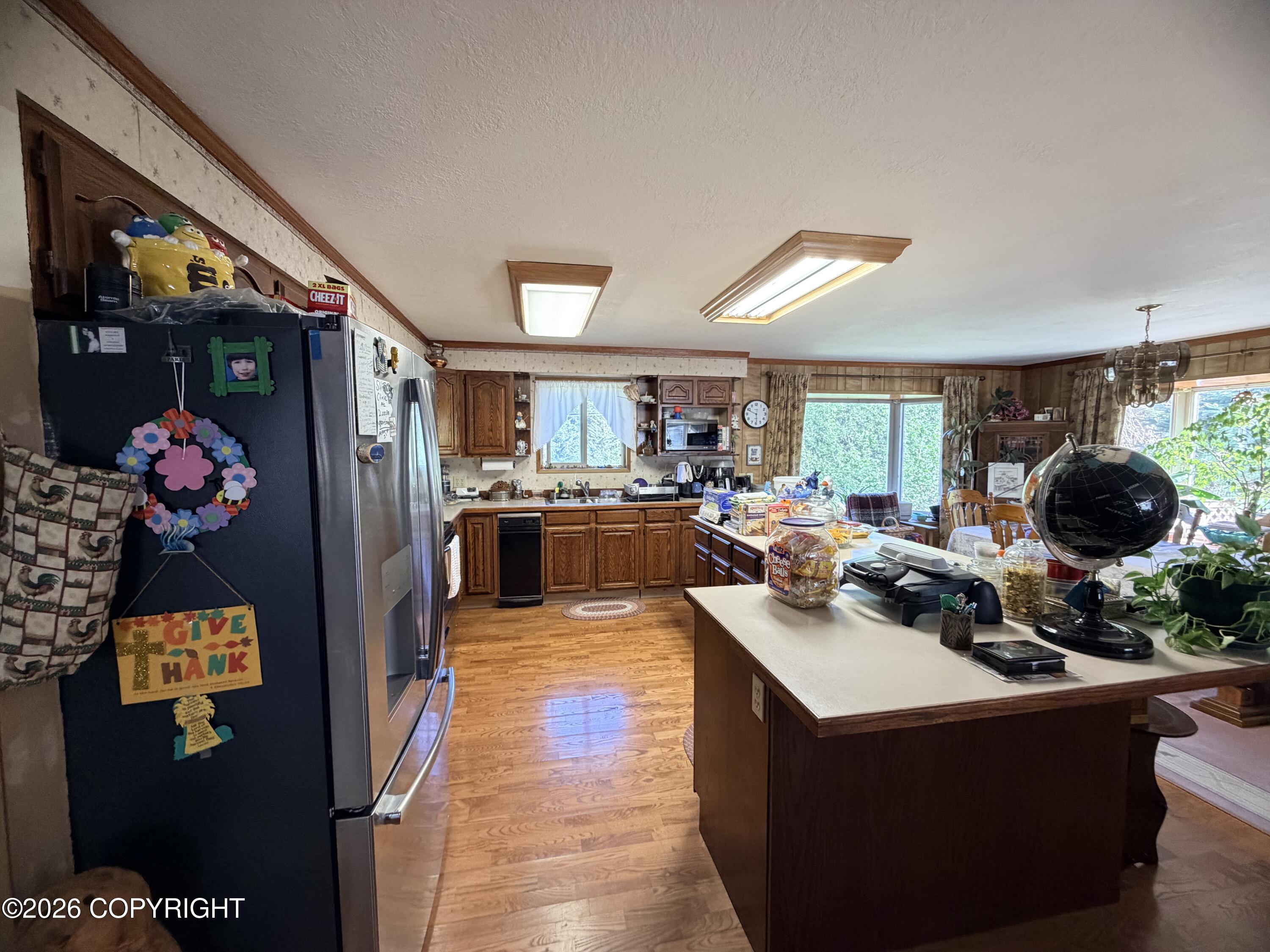 See full size image and slideshow Thumbnail 4