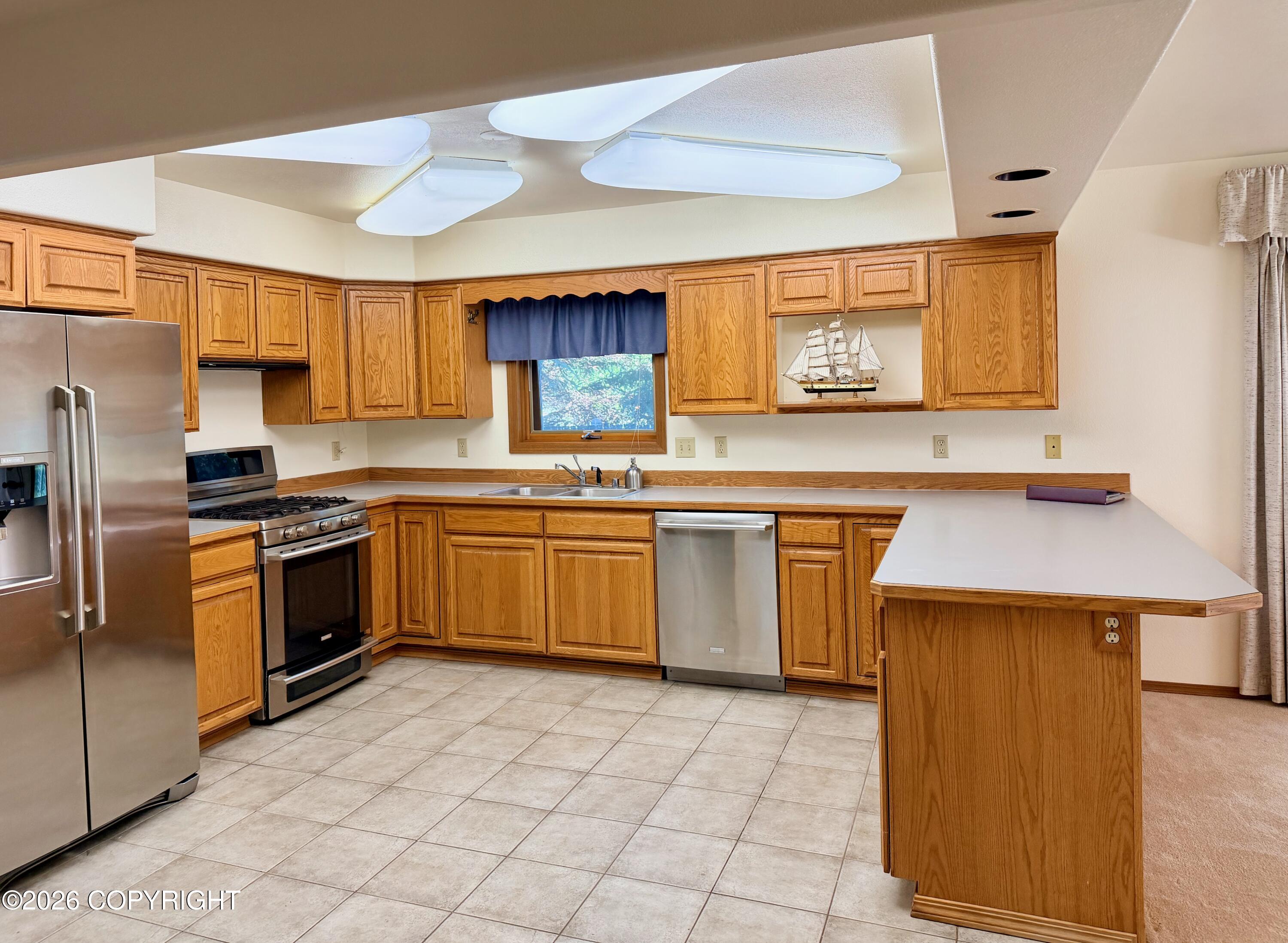 See full size image and slideshow Thumbnail 1