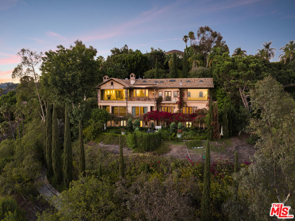 See full size image and slideshow Thumbnail 1