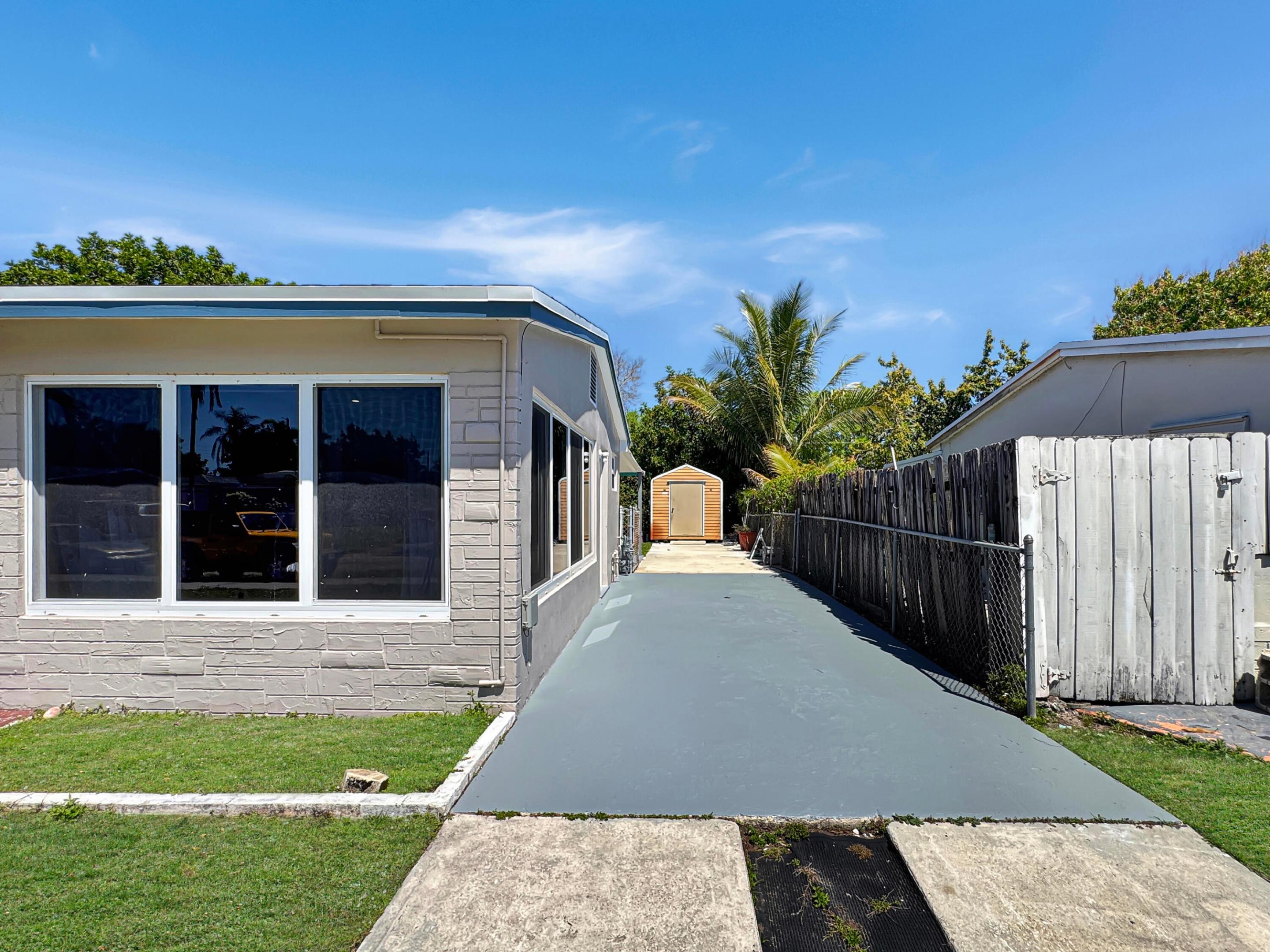 See full size image and slideshow Thumbnail 3