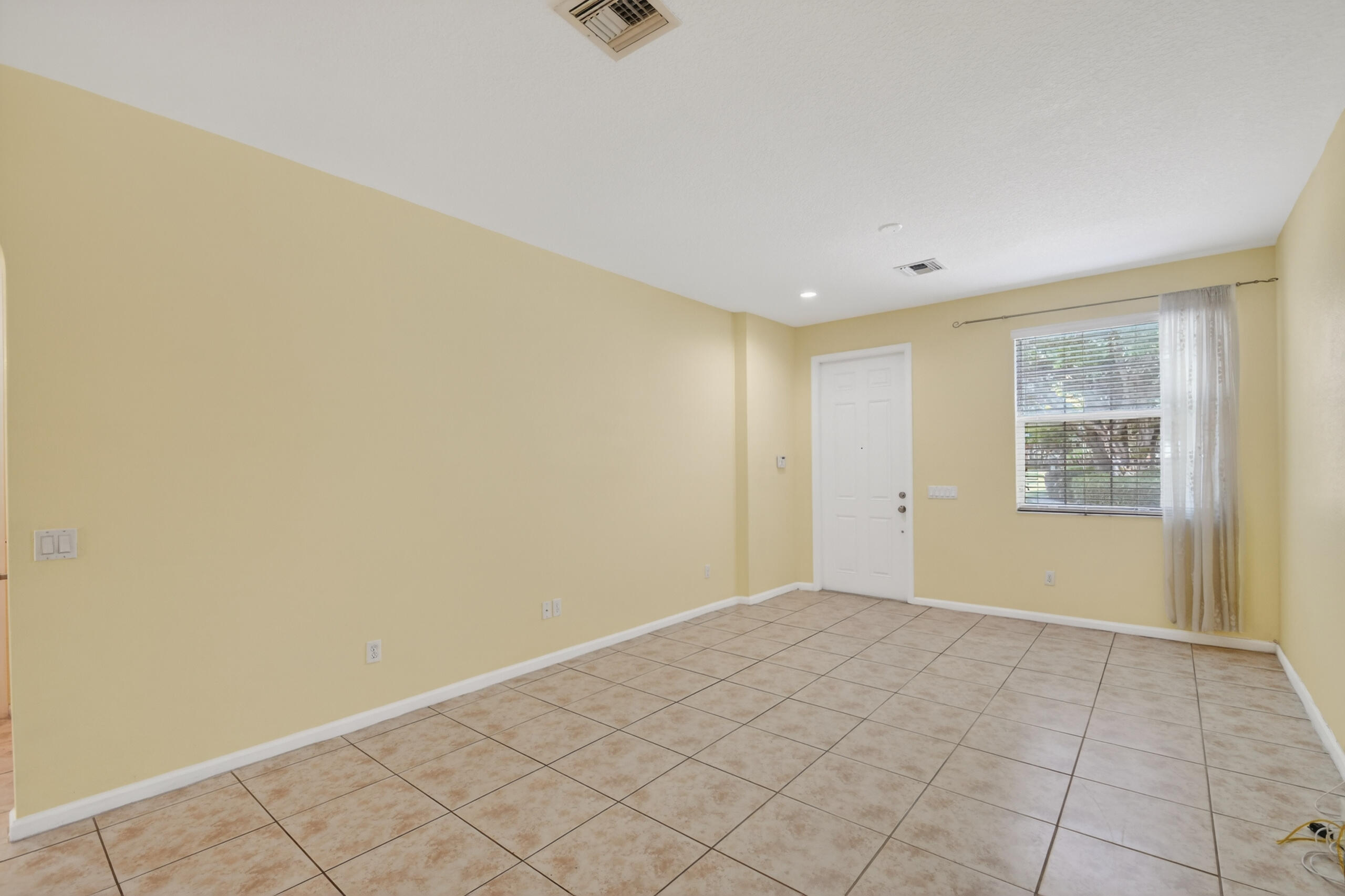 See full size image and slideshow Thumbnail 3
